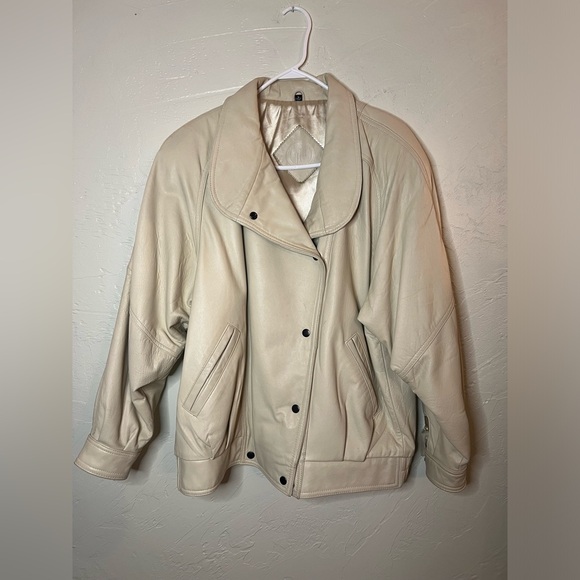 Jacqueline Ferrar Jackets & Blazers - Jacqueline Ferrar Vintage Leather Bomber Jacket